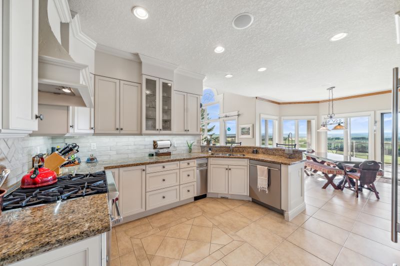 43062 Township Road 250, Calgary, AB