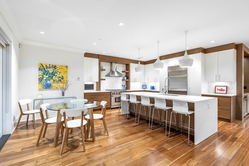 6455 Pitt Street, West Vancouver, BC, Canada, West Vancouver, BC
