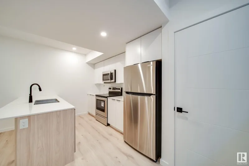 7709 79 Avenue Northwest, Edmonton, AB