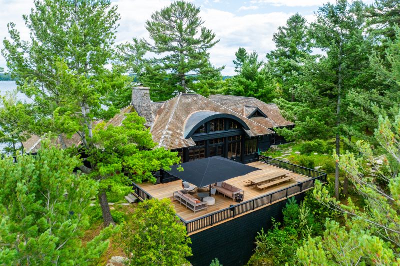 1 Onaway Island R21, Muskoka Lakes, ON