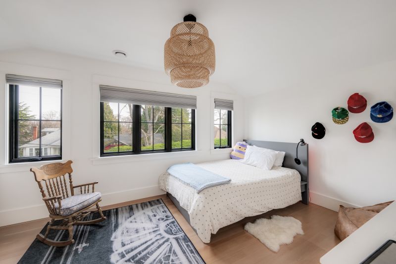 1248 Hewlett Place, Victoria, BC