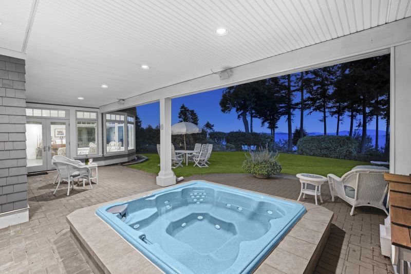 13520 13A Avenue, Surrey, BC, Canada, Surrey, BC