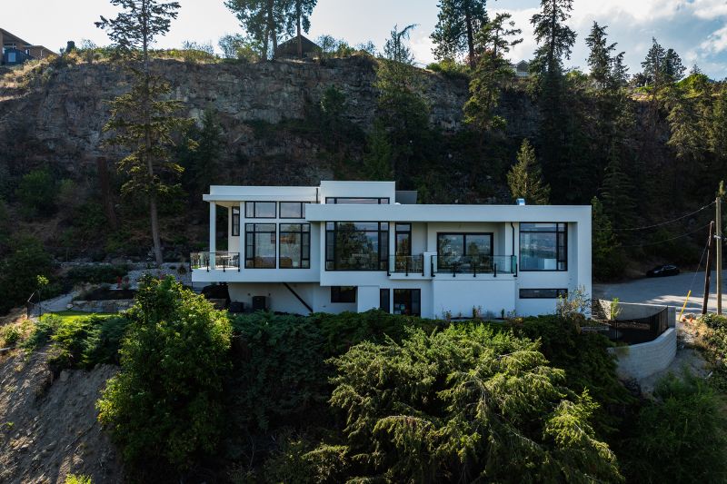 2843 Lakeridge Road, West Kelowna, BC