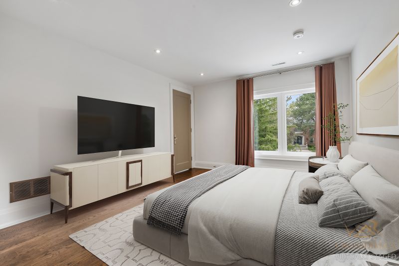121 Forest Heights Blvd, Toronto, ON