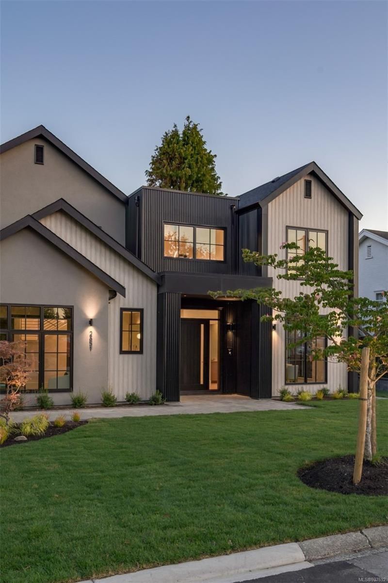 2651 Anscomb Place, Victoria, BC