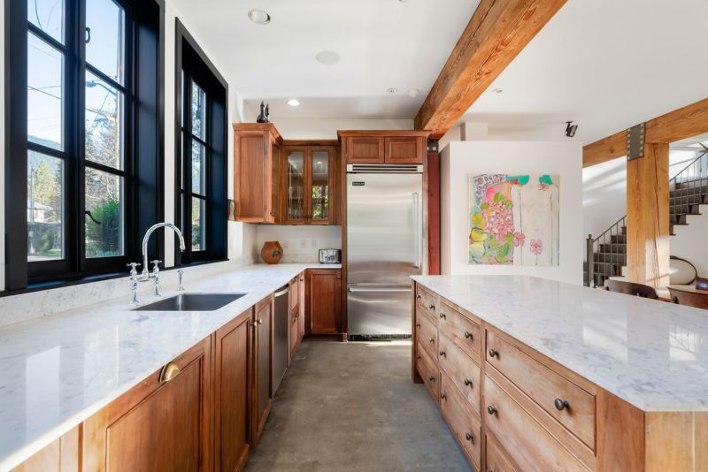 4297 Sunset Boulevard, North Vancouver, BC