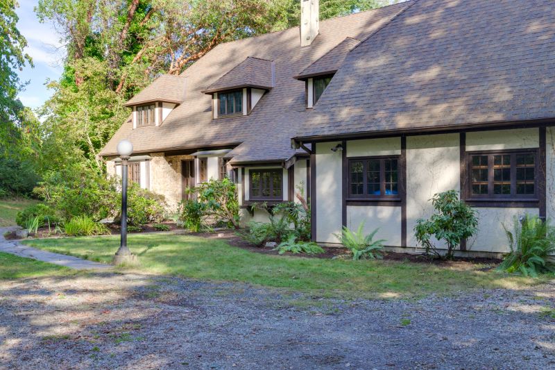 5161 Old West Saanich Rd, Victoria, BC