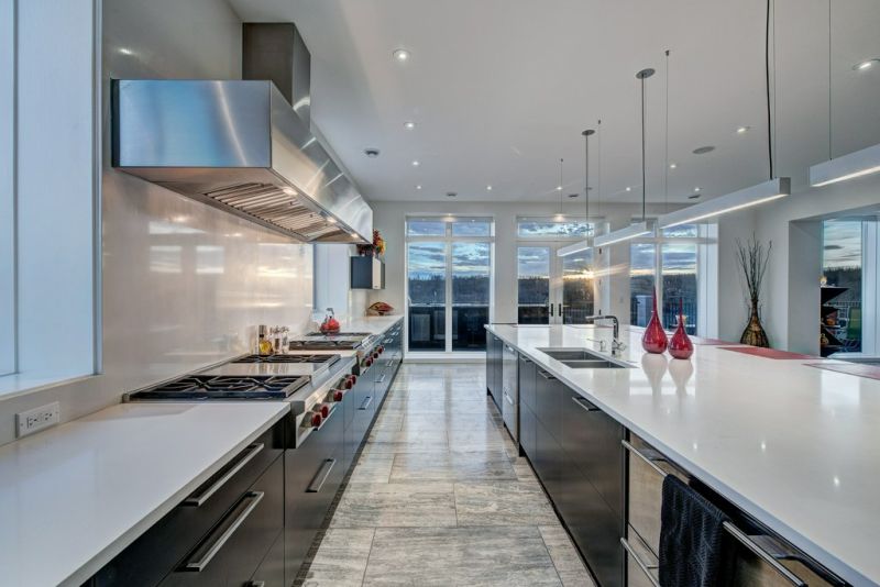 980 101 Street Southwest, Calgary, AB