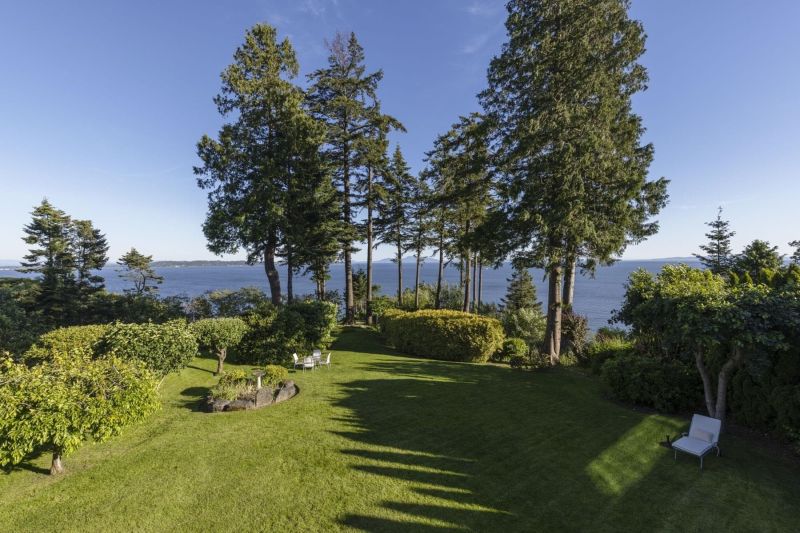 13520 13A Avenue, Surrey, BC, Canada, Surrey, BC