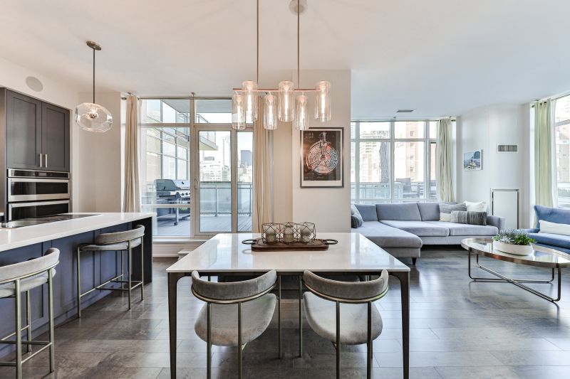 112 George Street #902, Toronto, ON