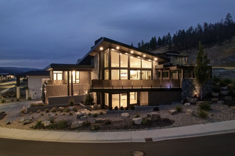9857 Beacon Hill Drive, Lake Country, BC