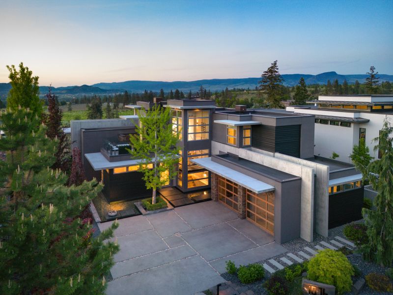 1076 Westpoint Drive, Kelowna, BC