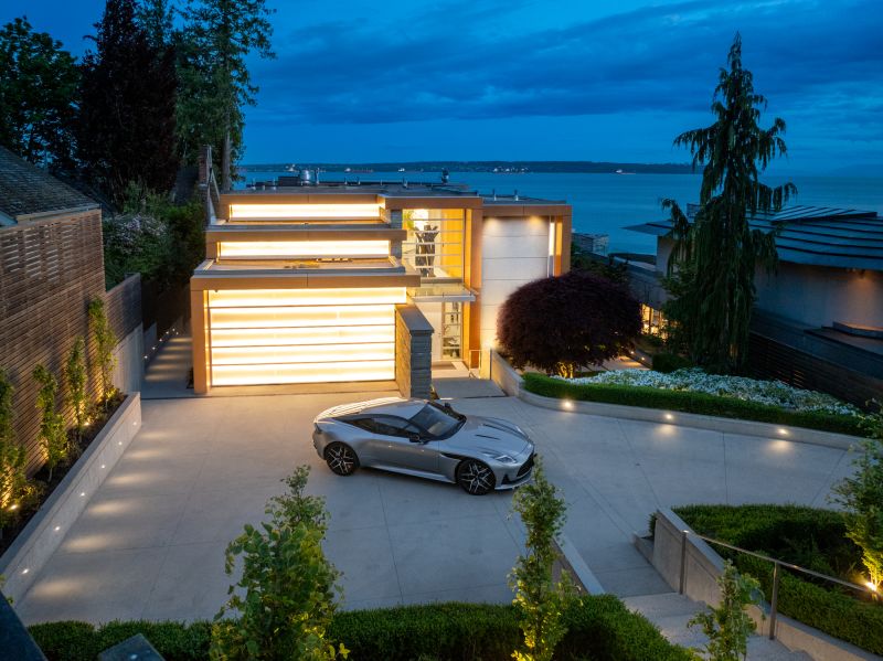 2612 Bellevue Avenue, West Vancouver, BC