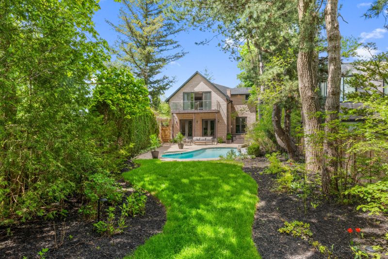 121 Forest Heights Blvd, Toronto, ON