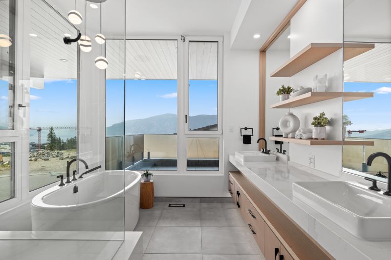 9857 Beacon Hill Drive, Lake Country, BC