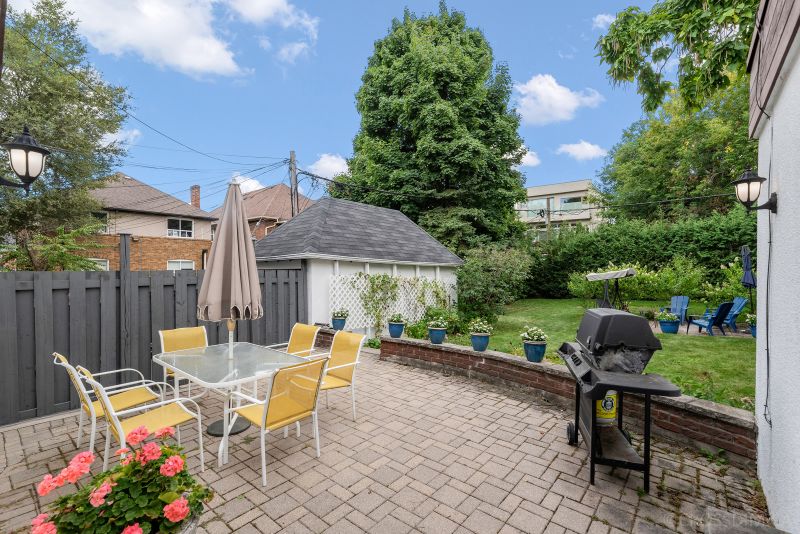 31 Hillhurst Blvd, Toronto, ON
