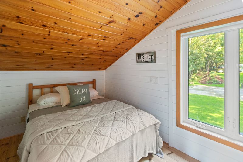 1214 Purdy Road, Windermere, ON