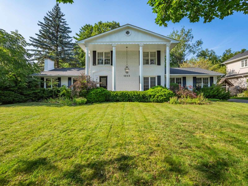 1213 Greenoaks Drive, Mississauga, ON