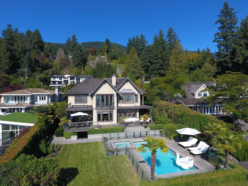 3470 Mathers Avenue, West Vancouver, BC