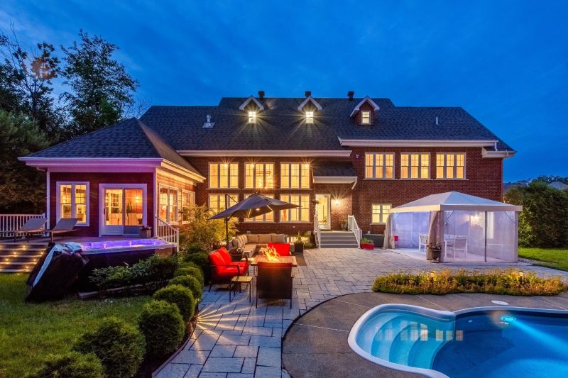 11 Rue Antoine-Forestier, St-Bruno-de-Montarville, QC