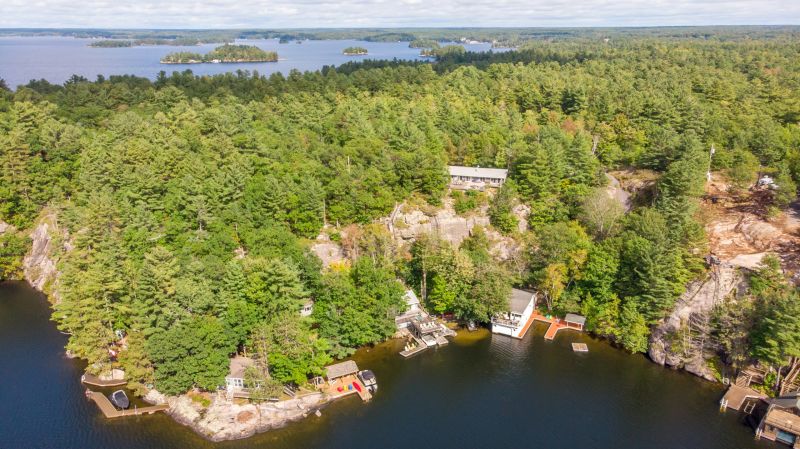 1059 Old Portage Road, Gravenhurst, ON