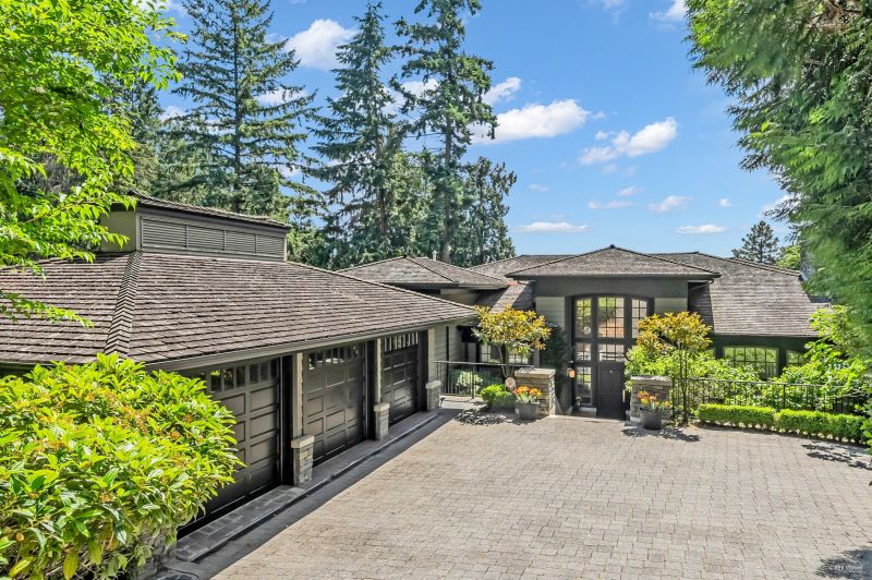 4668 Clovelly Walk, West Vancouver, BC