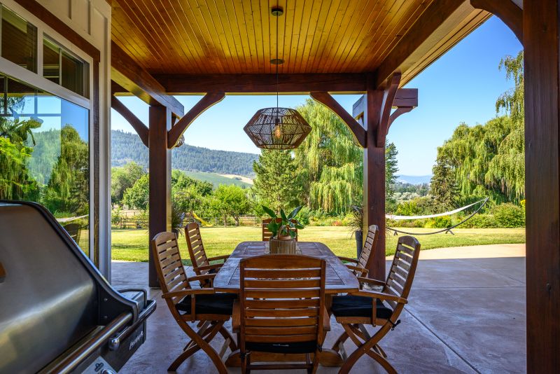 8506 Aberdeen Road, Coldstream, BC, Canada, Coldstream, BC
