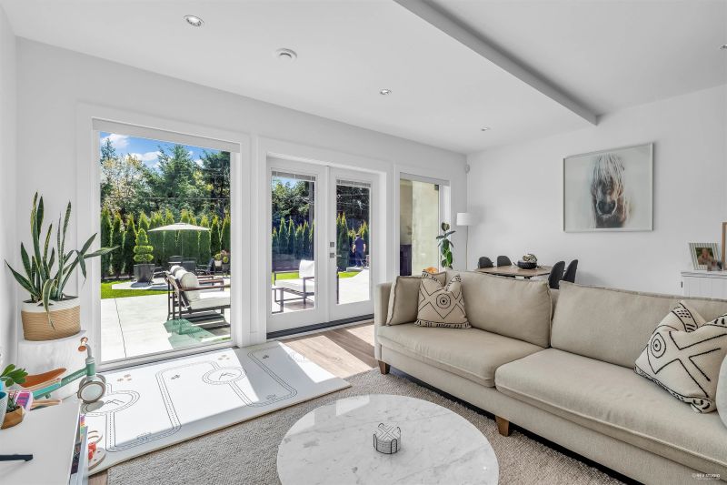 4399 Highland Boulevard, North Vancouver, BC