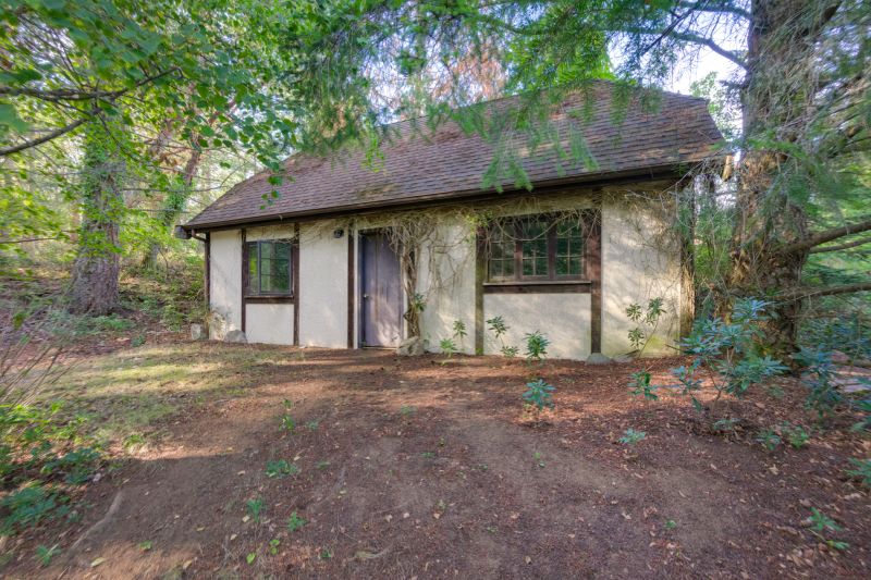 5161 Old West Saanich Rd, Victoria, BC