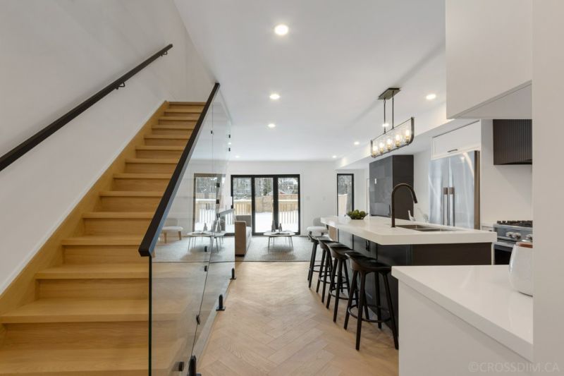 141 Craighurst Avenue, Toronto, ON