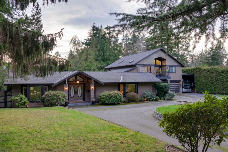 2625 Macdonald Drive East, Victoria, BC