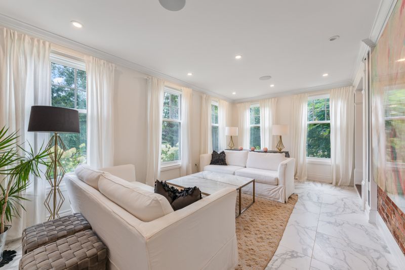 347 East Hart Crescent, Burlington, ON, Canada, Burlington, ON