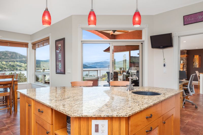 7551 Tronson Road, Vernon, BC