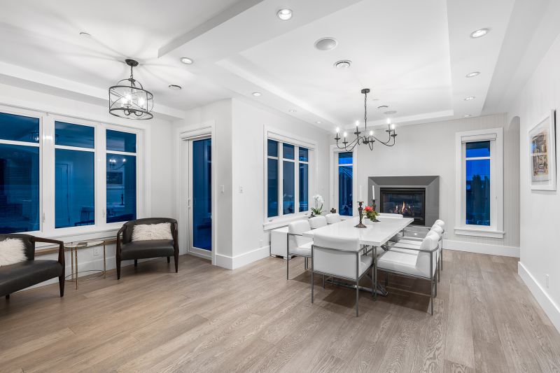 2130 Kings Avenue, West Vancouver, BC