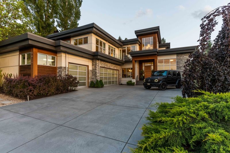 1049 Westpoint Drive, Kelowna, BC