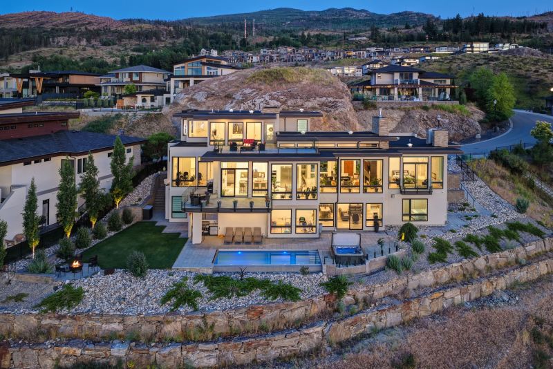 449 Swan Drive, Kelowna, BC