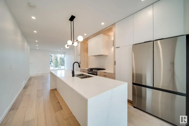 7709 79 Avenue Northwest, Edmonton, AB