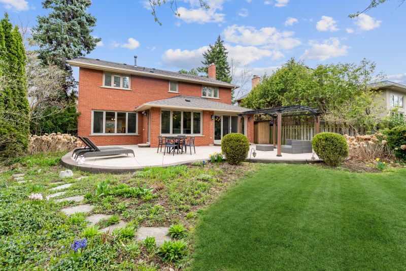 807 Indian Road, Mississauga, ON