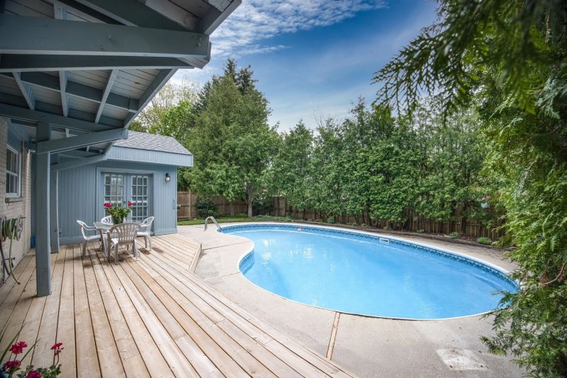 198 Romfield Circuit, Thornhill, ON