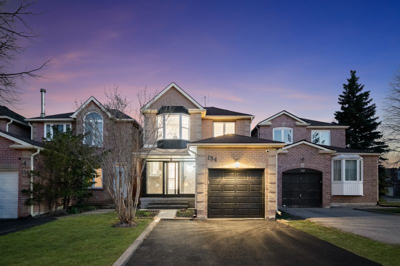 134 Gailcrest Circle, Thornhill, ON