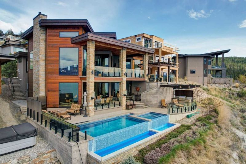 1775 Lakestone Drive, Lake Country