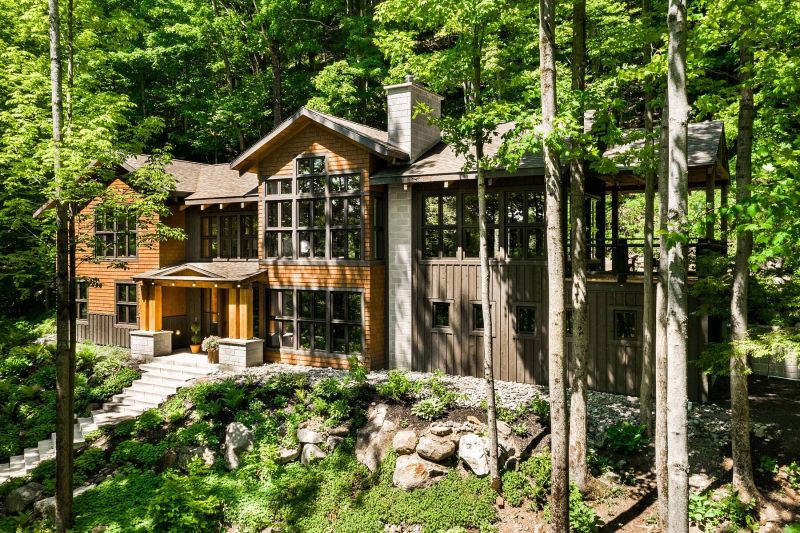 10 Rue du Mont-Aki, Bromont, QC