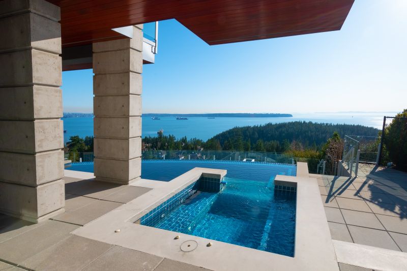 5440 West Vista Court, West Vancouver, BC