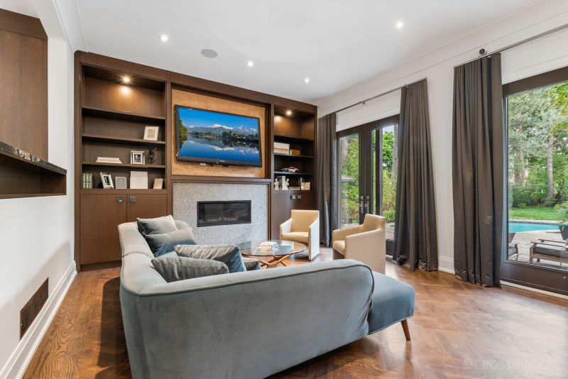 121 Forest Heights Blvd, Toronto, ON
