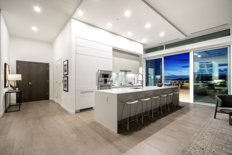 200 Klahanie Court, West Vancouver, BC