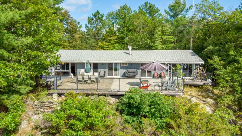 1059 Old Portage Road, Gravenhurst, ON