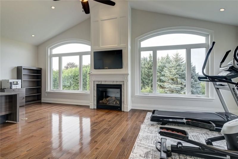 219 Kirkwood Drive, Dundas, ON