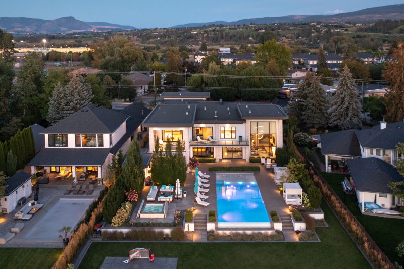 4180 Lakeshore Road, Kelowna