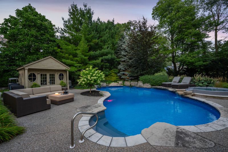 3064 St Clair Ave, Burlington, ON, Canada, Burlington, ON
