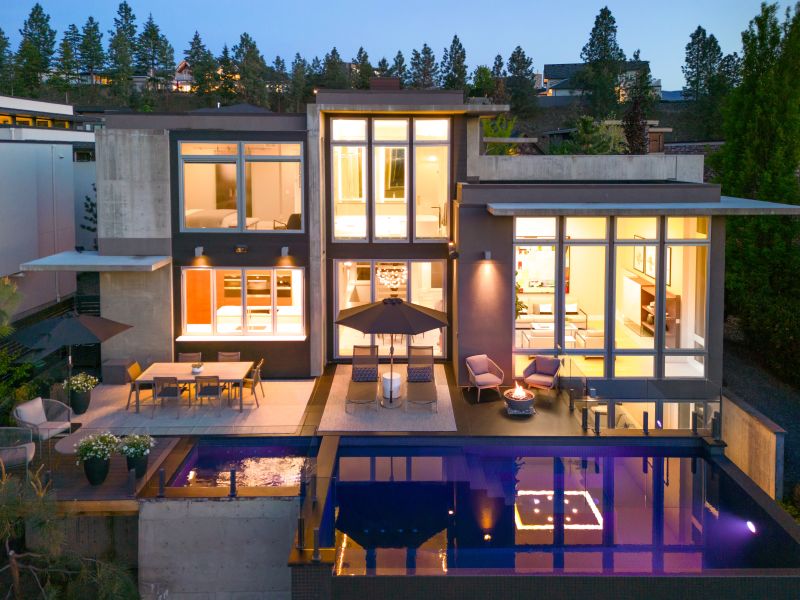 1076 Westpoint Drive, Kelowna, BC